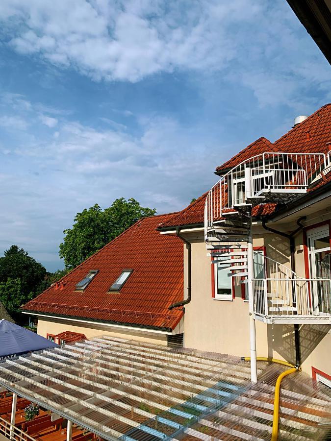 Hotel Birkenwerder Exterior photo